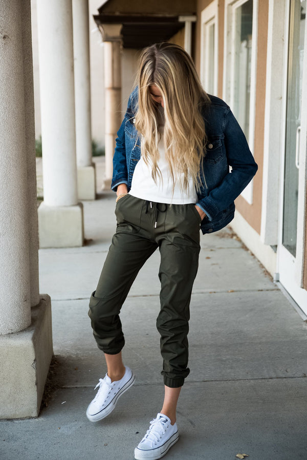 DT VibeFit Mid-weight Joggers - Bagzio